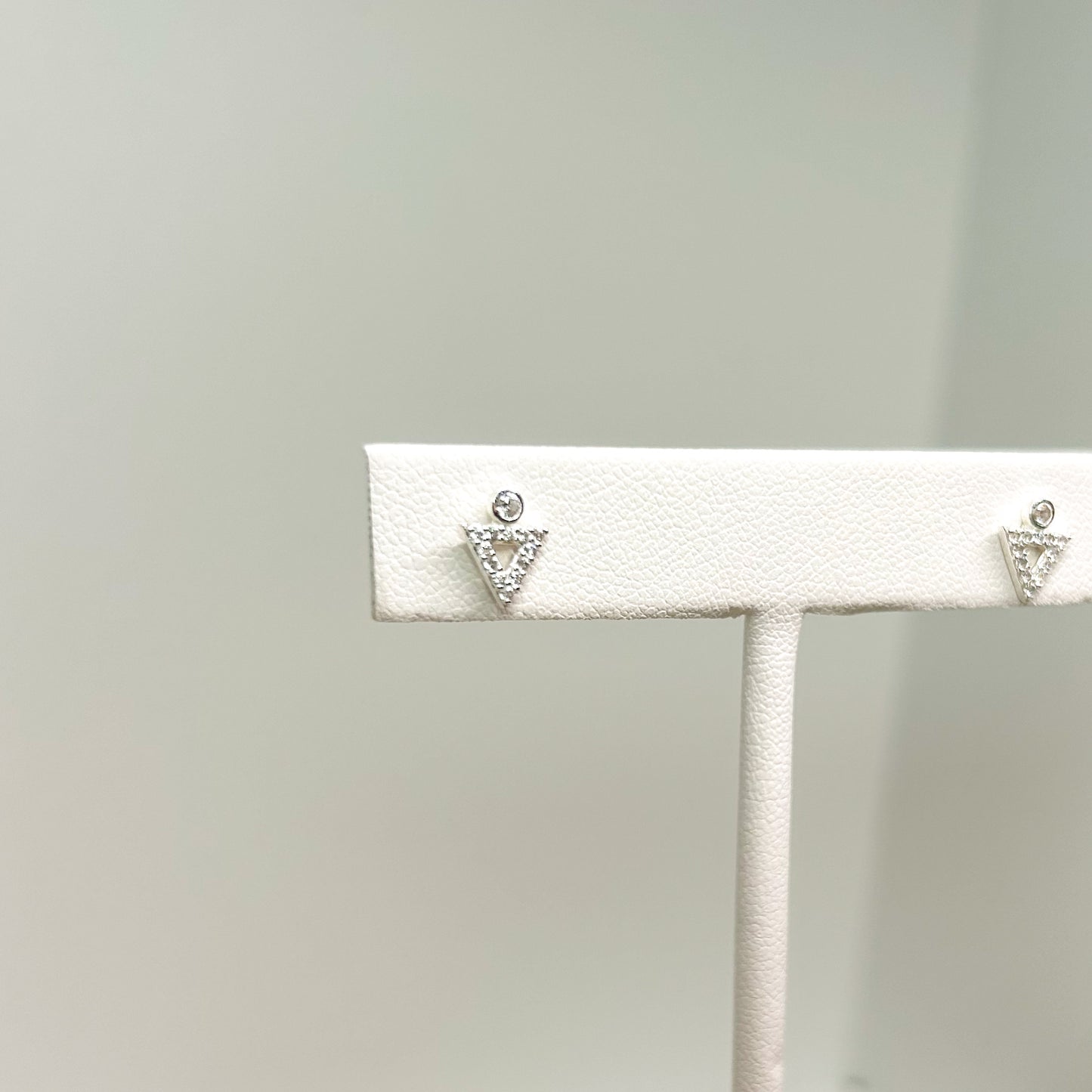 Shine Geometric Ear Stud